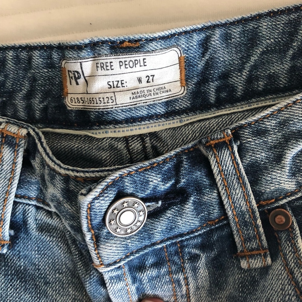 Free People Jean shorts - Picture 4 of 4